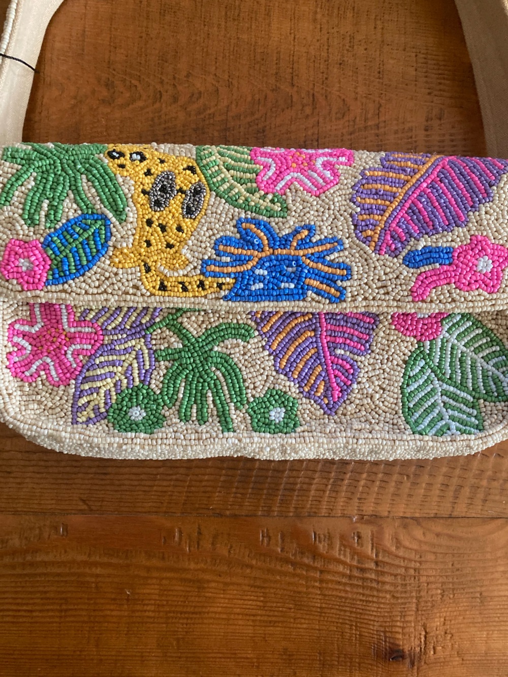 NEW America & Beyond Jungle Leopard Embellished Shoulder Bag Beaded 10 x 5.5 x 2 - Picture 4 of 12